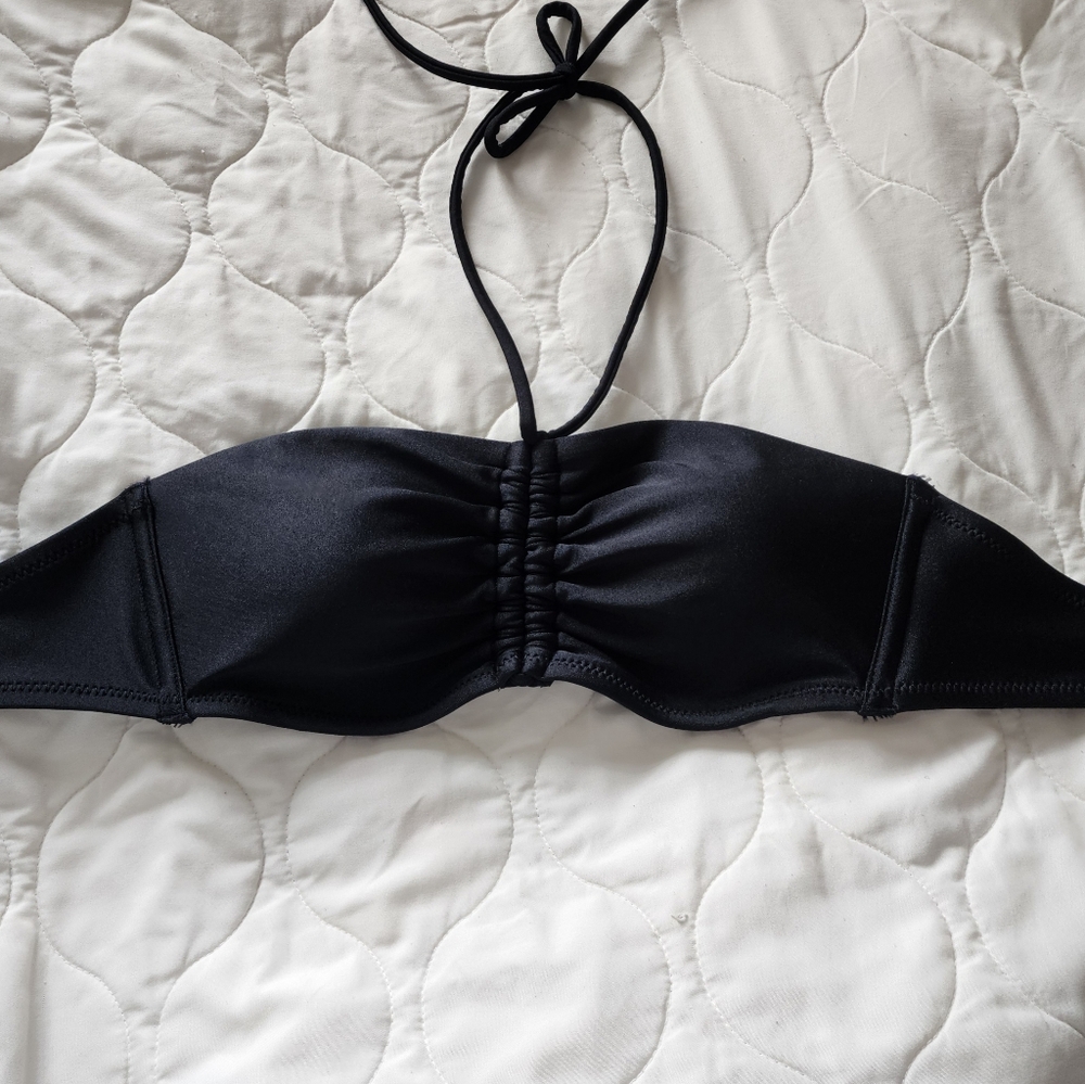 Black bikini top